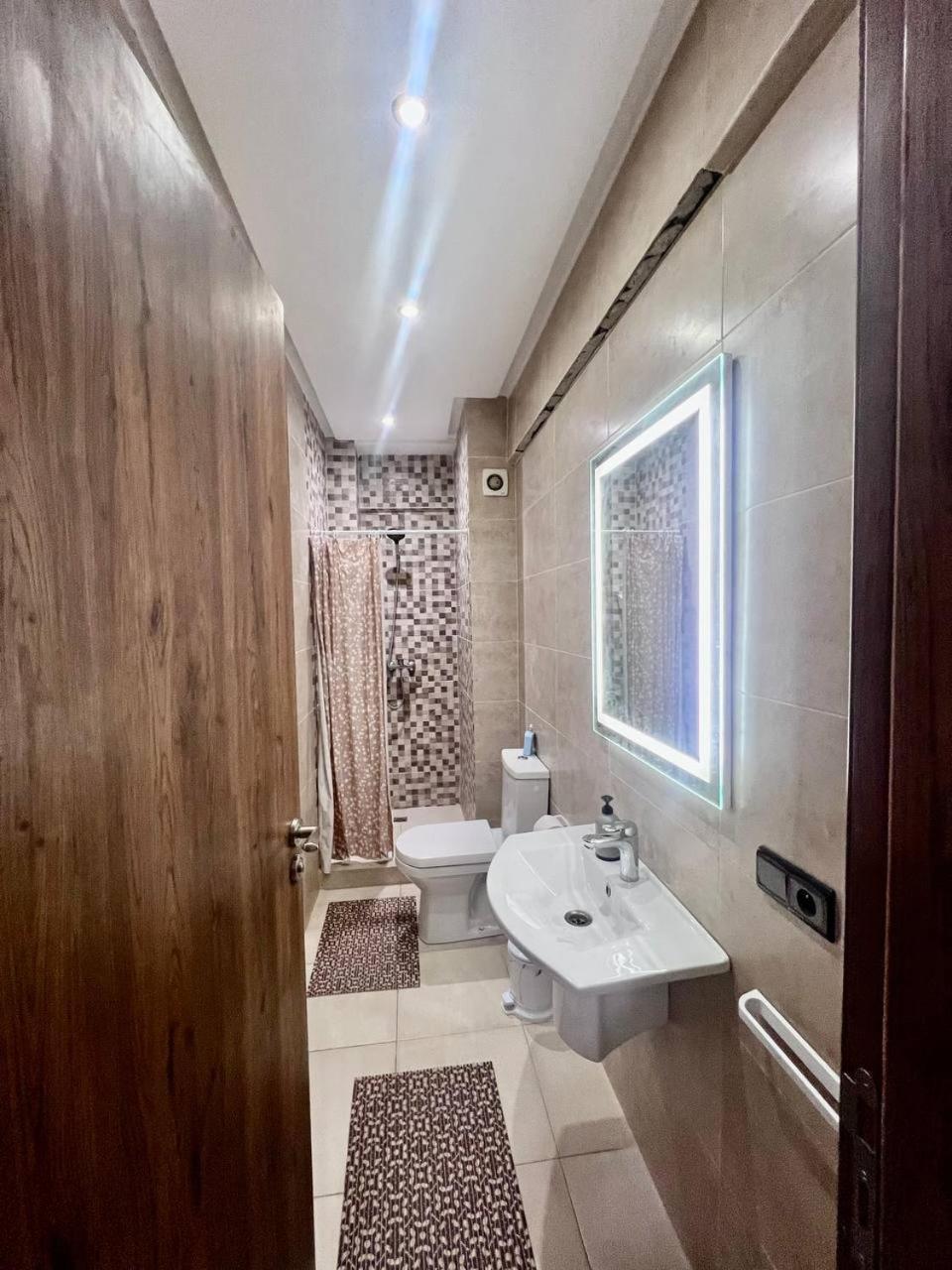 Luxury With Swiming Pool In The Center Of Gueliz Marrakech Appartamento